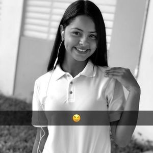 Meet your Posher, Alejandra